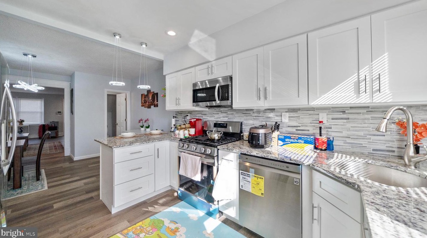 7105 Forrest Ave, Philadelphia PA  19138-2020 exterior