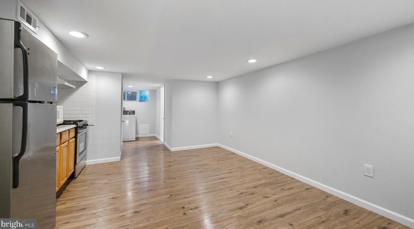 7105 Forrest Ave, Philadelphia PA  19138-2020 exterior