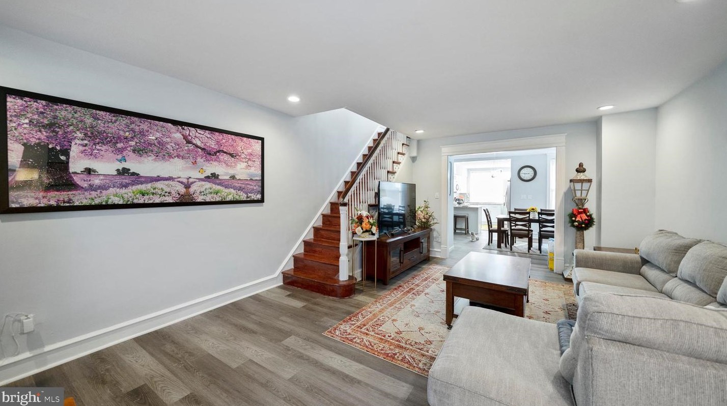 7105 Forrest Ave, Philadelphia PA  19138-2020 exterior