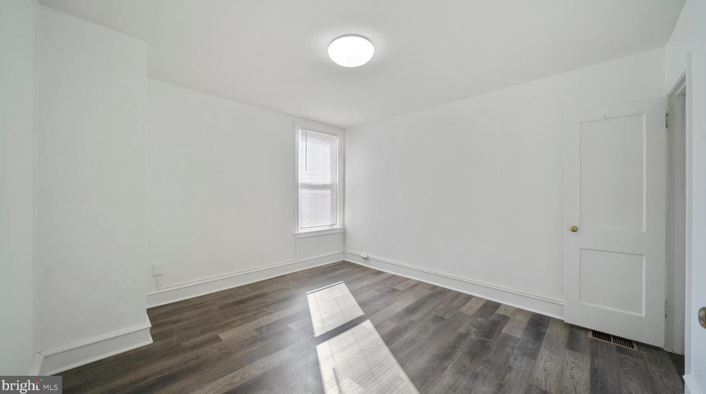 7105 Forrest Ave, Philadelphia PA  19138-2020 exterior