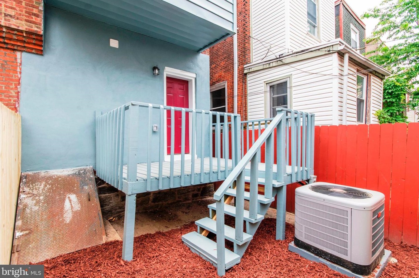 5847 Osage Ave, Philadelphia PA  19143-1213 exterior