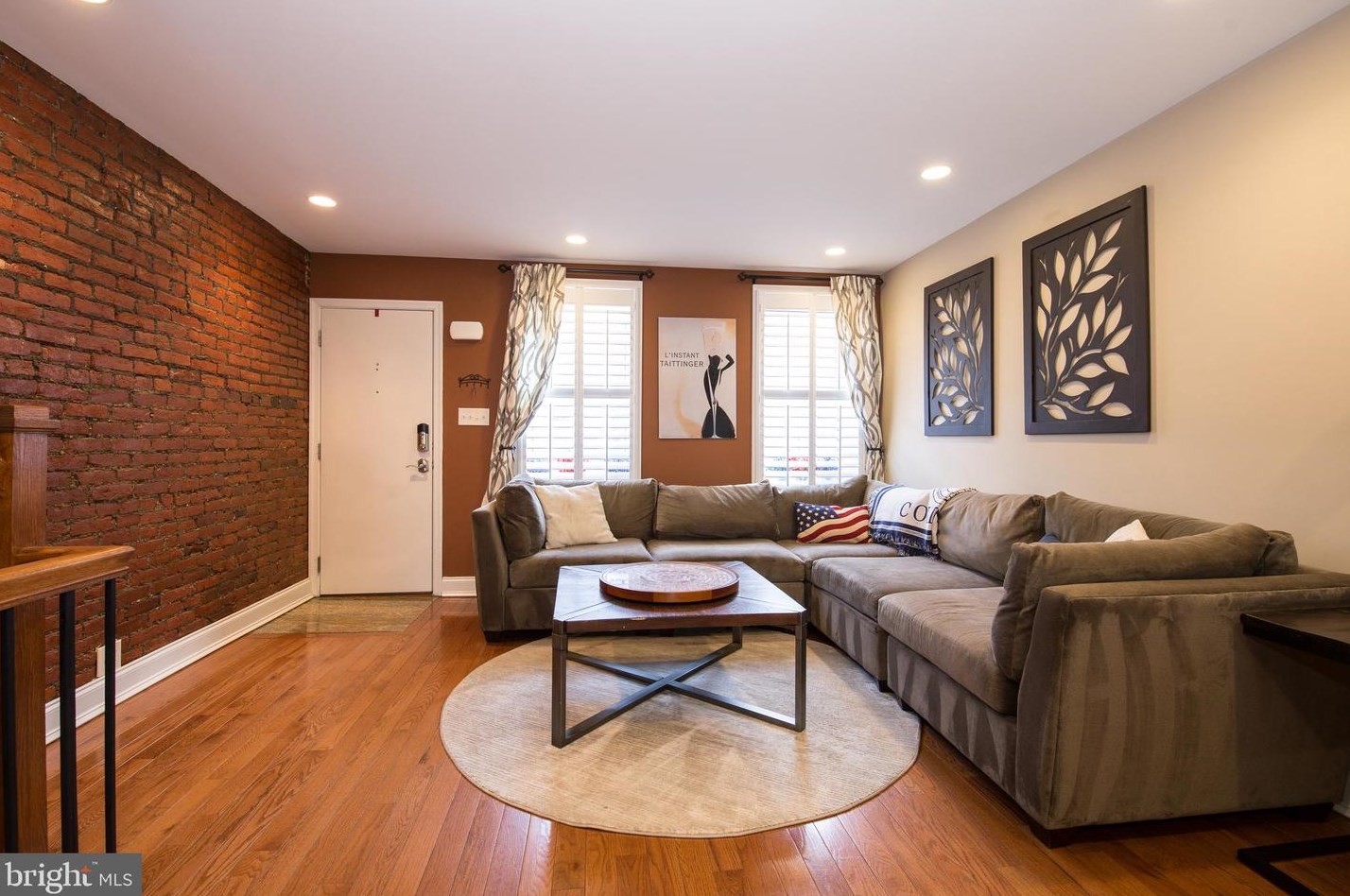 1029 Watkins St, Philadelphia PA  19148-1653 exterior