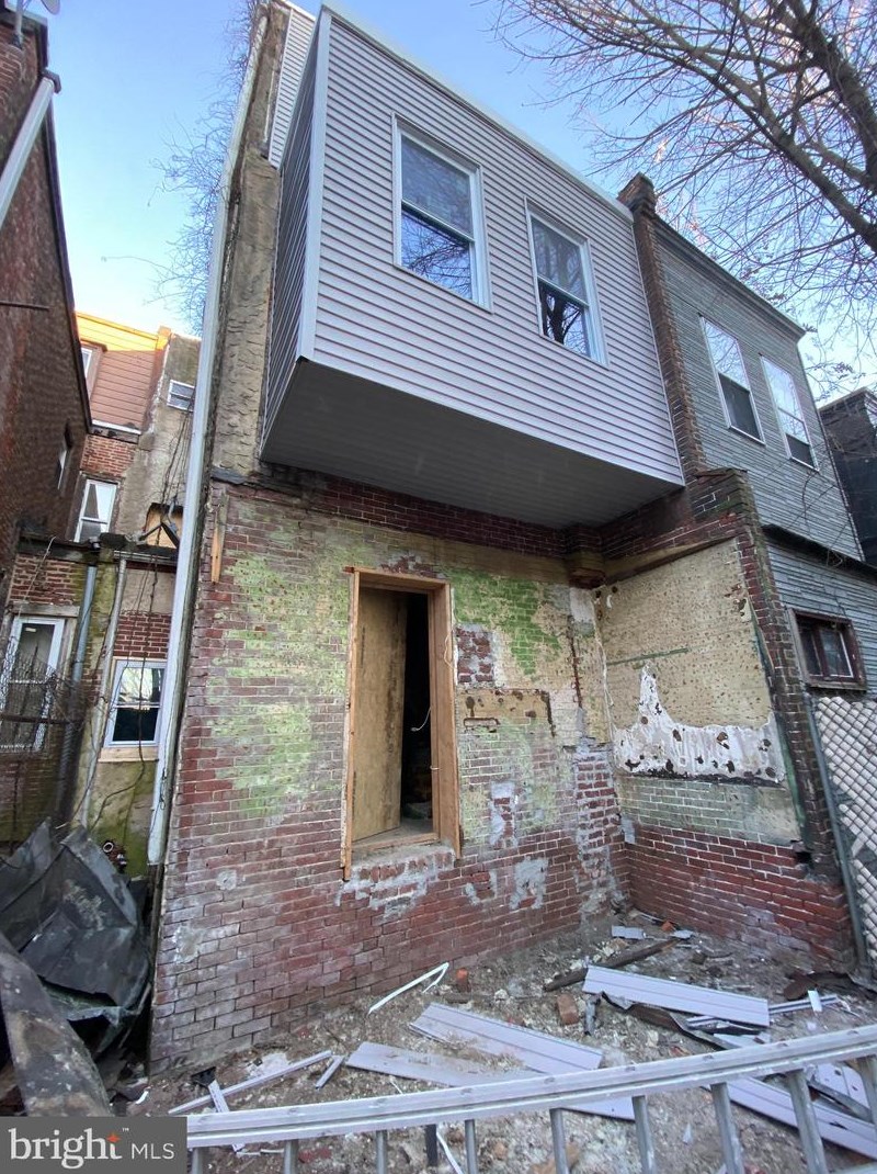 1842 Natrona St, Philadelphia PA  19121-2414 exterior