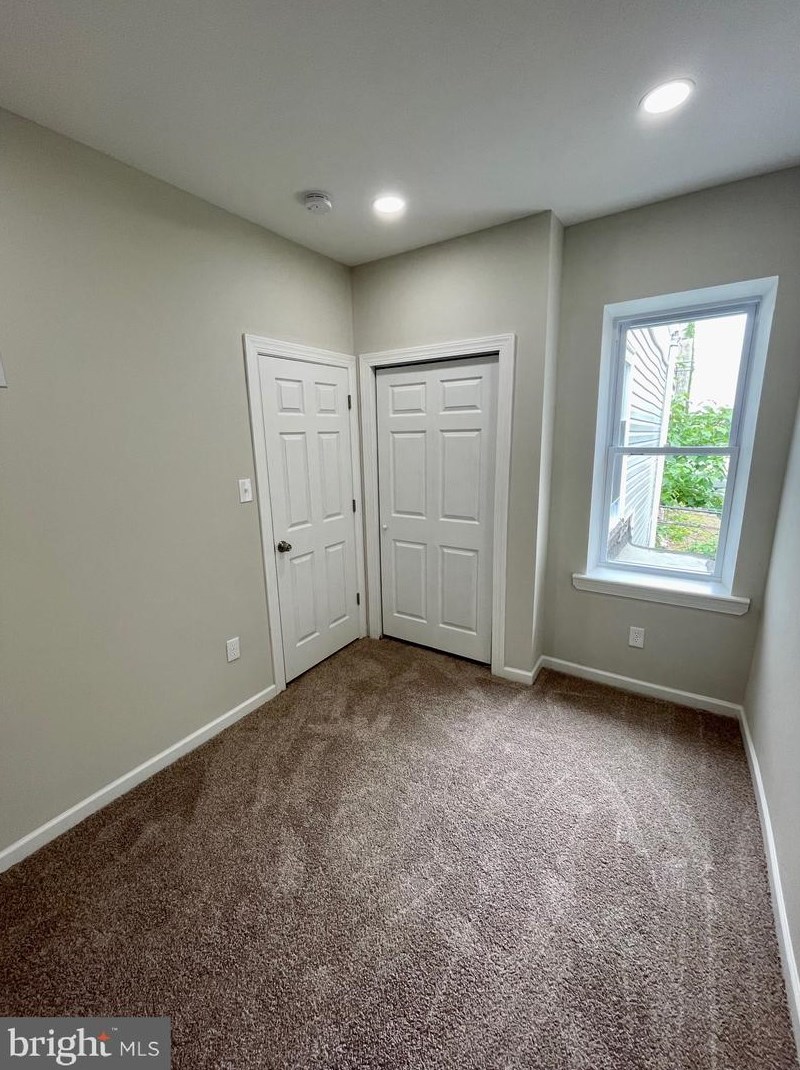 2317 Nicholas St, Philadelphia PA  19121-2911 exterior