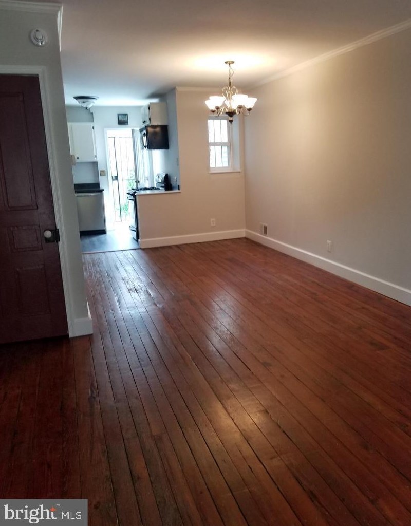 2214 Pemberton St, Philadelphia PA  19146-1141 exterior