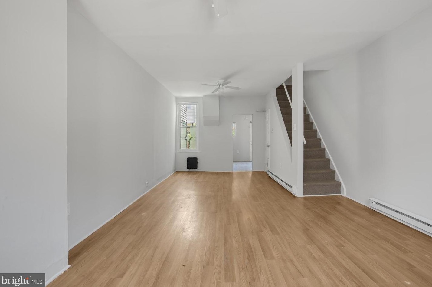 1543 Opal St, Philadelphia PA  19146-4633 exterior