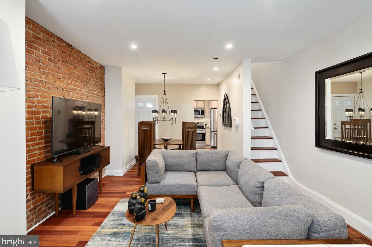 787 Pennock St, Philadelphia PA  19130-1709 exterior