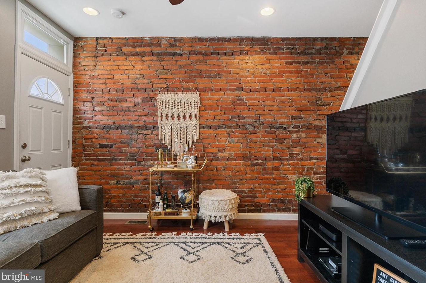 619 Flora St, Philadelphia PA  19125-3406 exterior