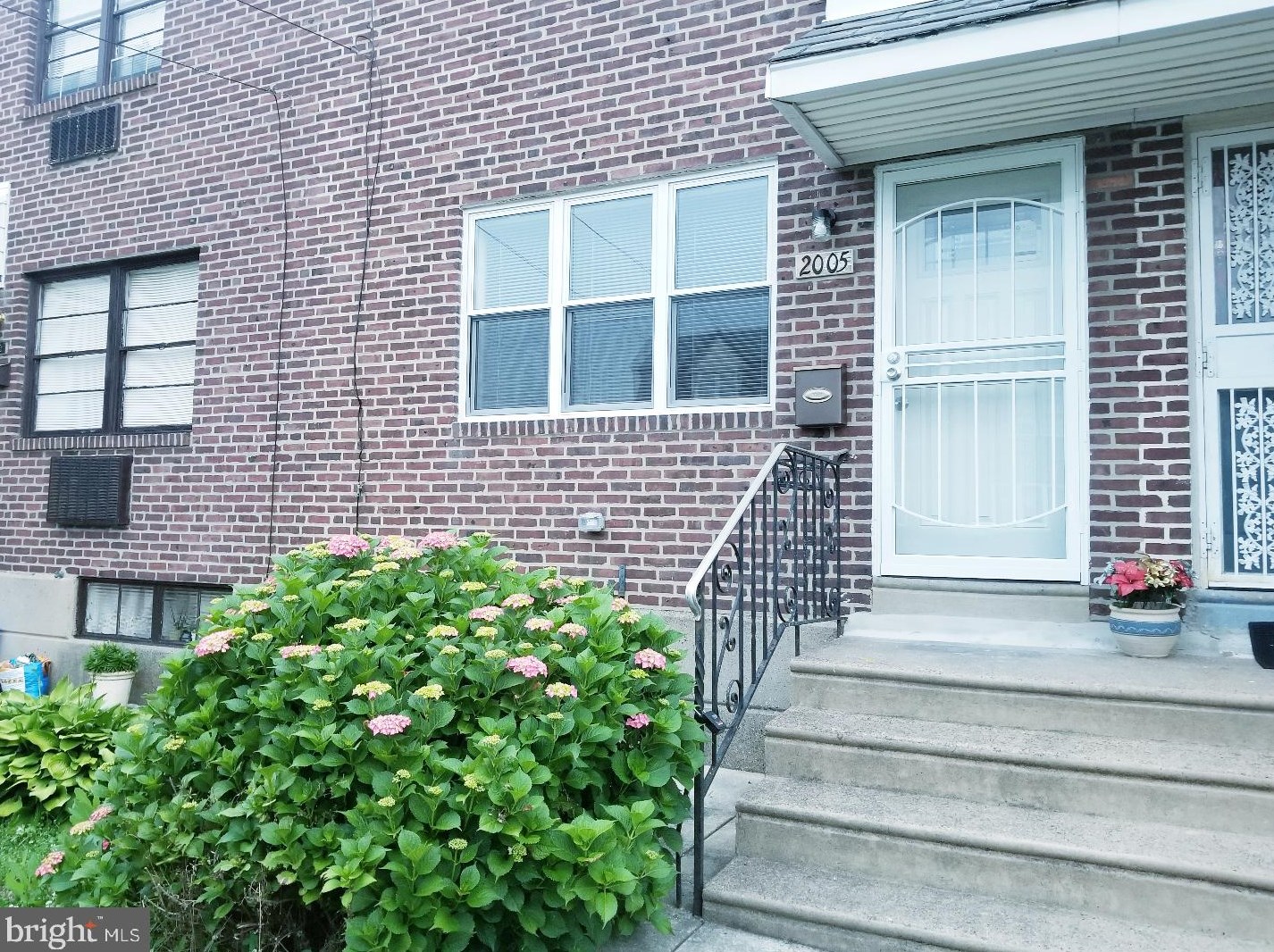 2005 Etting St, Philadelphia PA  19145-2509 exterior