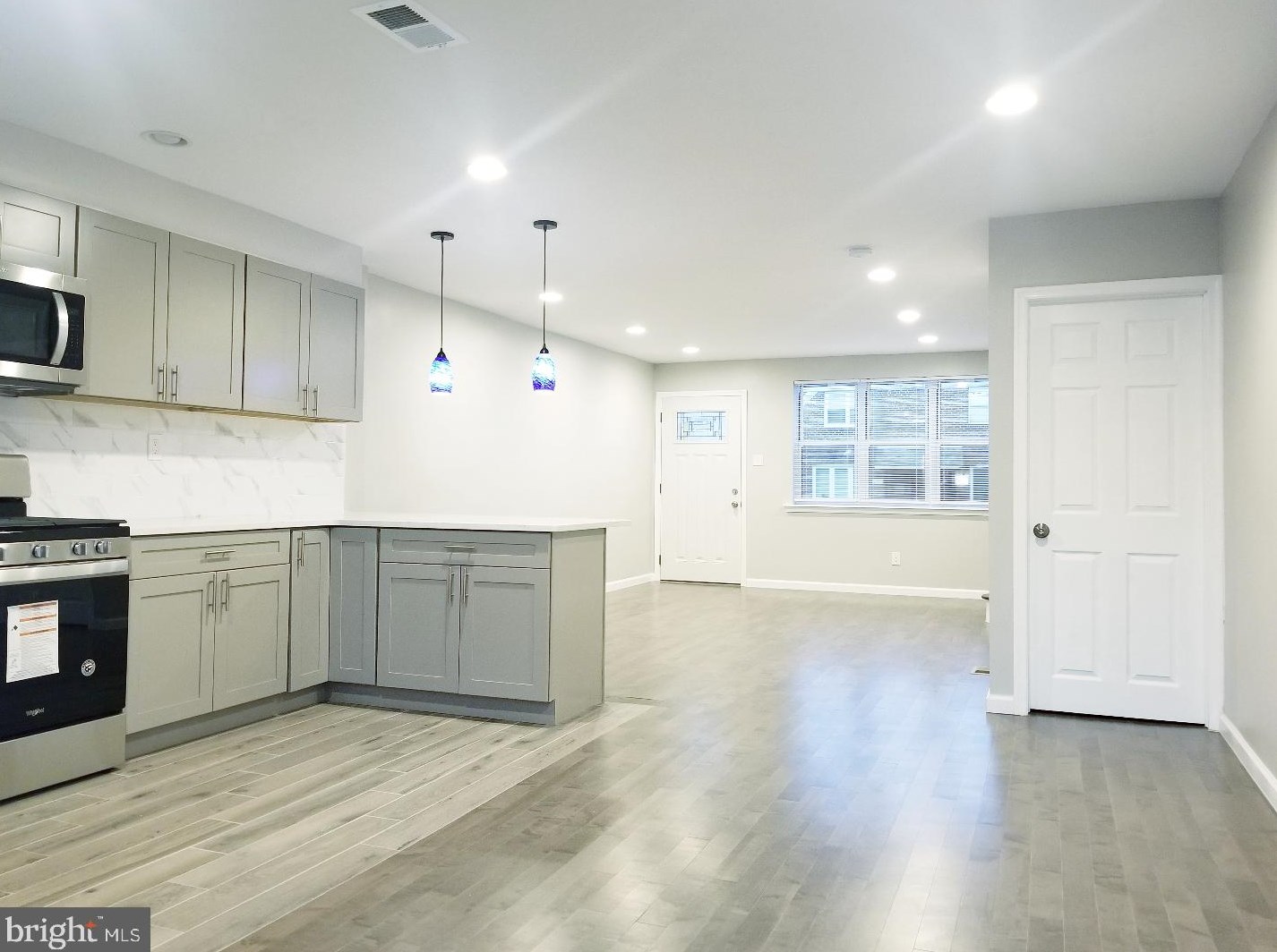 2005 Etting St, Philadelphia PA  19145-2509 exterior