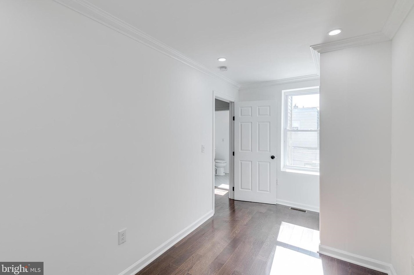1321 Myrtlewood St, Philadelphia PA  19146-3604 exterior