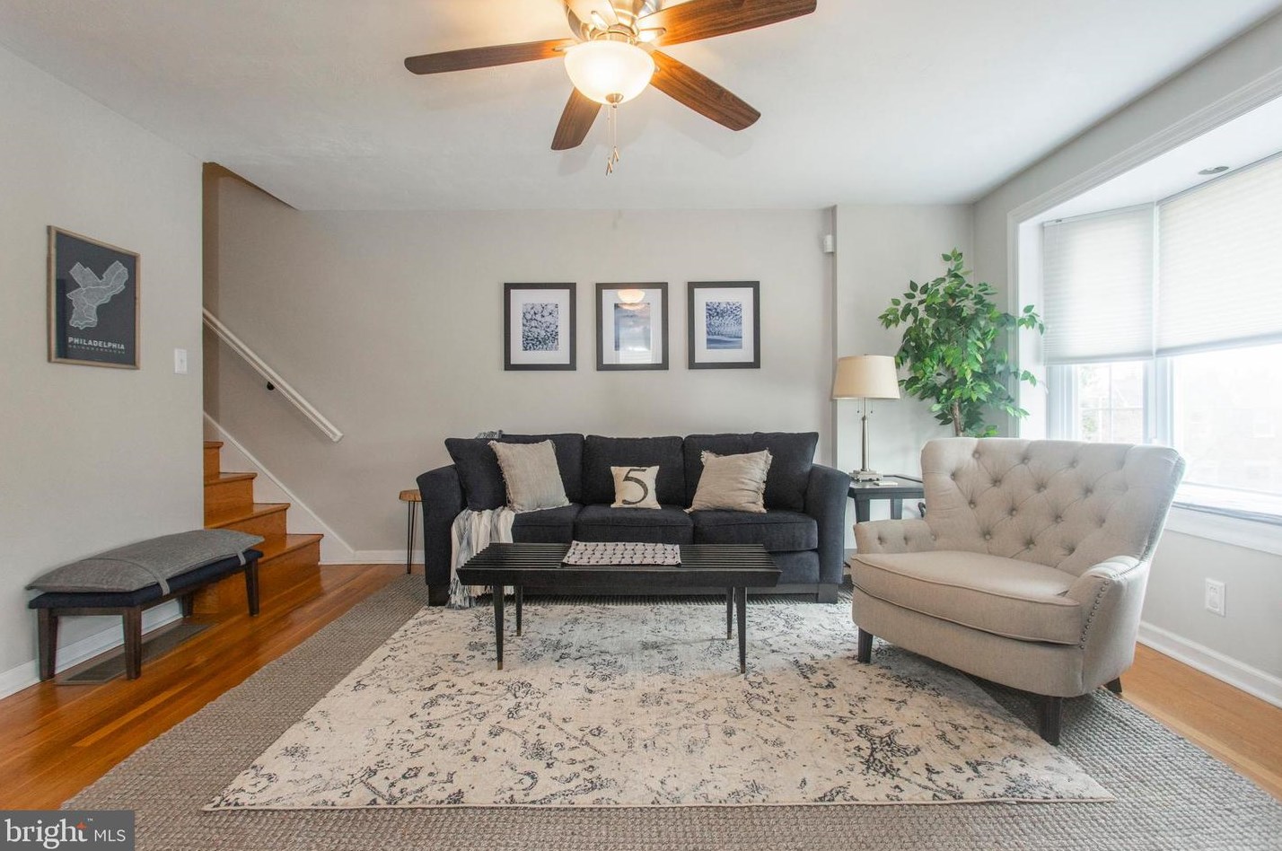 558 Overlook Rd, Philadelphia PA 19128-2408 exterior