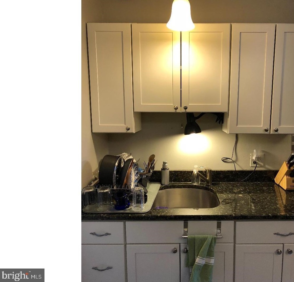 824 N 21st St #1, Philadelphia, PA 19130