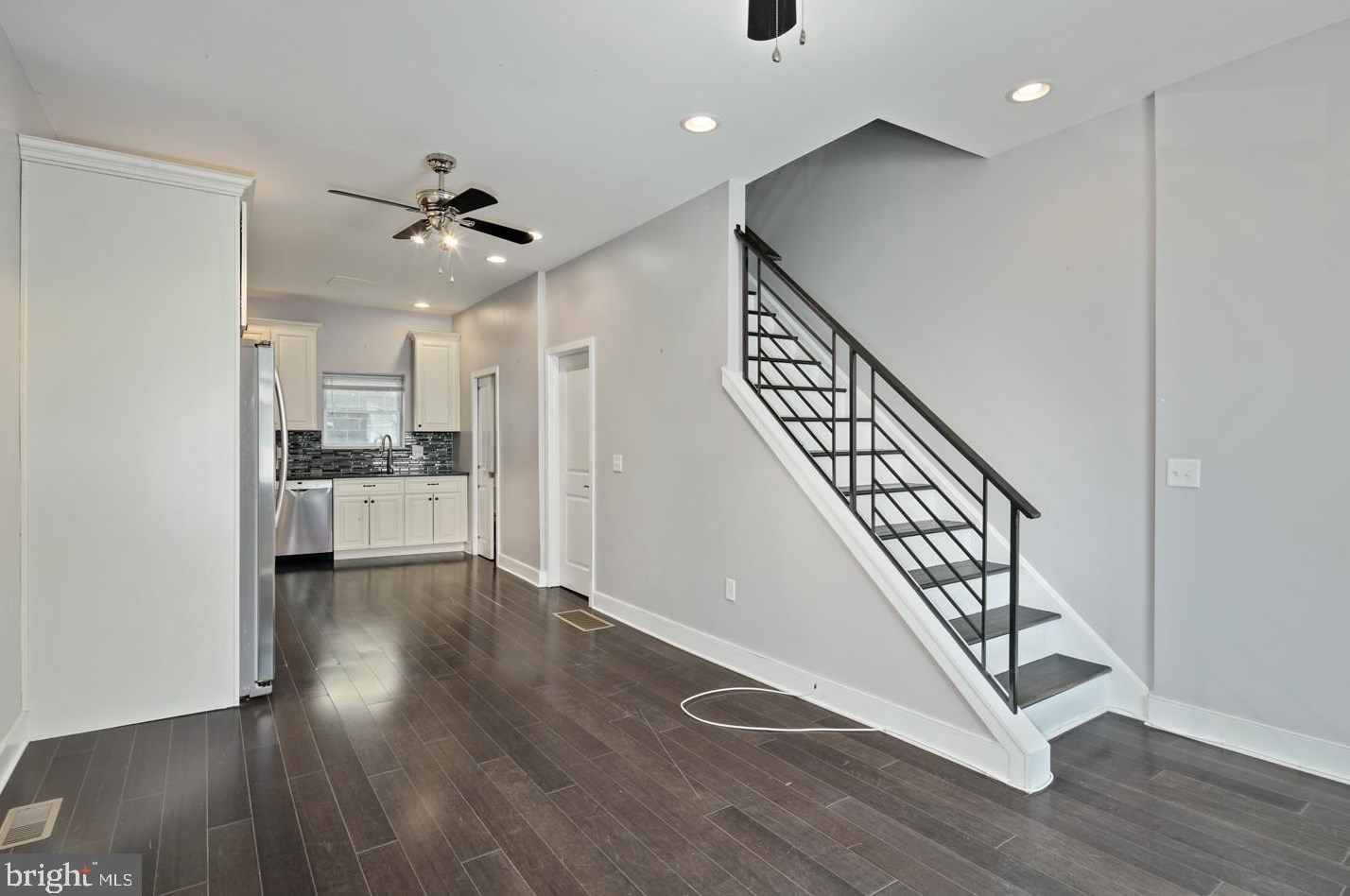 1834 Sepviva St, Philadelphia PA  19125-2433 exterior