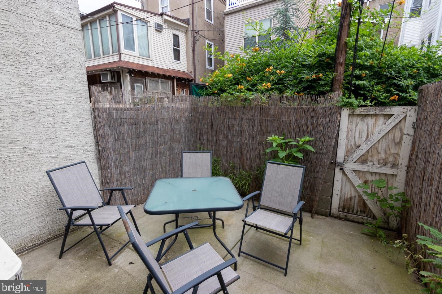 1709 Montrose St, Philadelphia PA  19146-1911 exterior