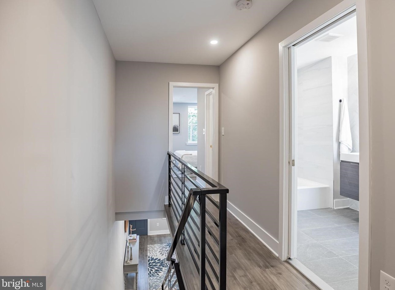 1230 Tasker St, Philadelphia PA  19148-1031 exterior