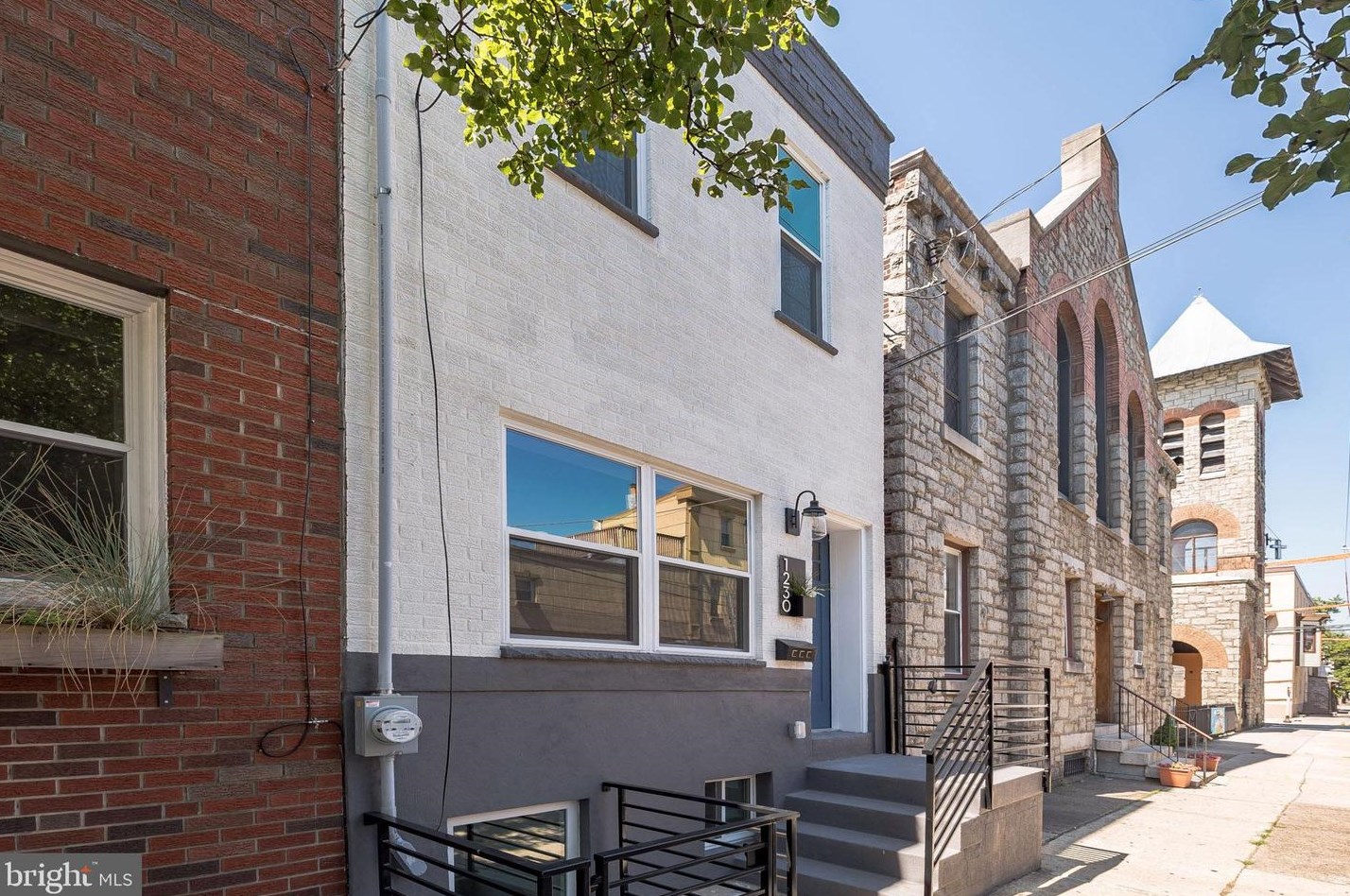 1230 Tasker St, Philadelphia PA  19148-1031 exterior