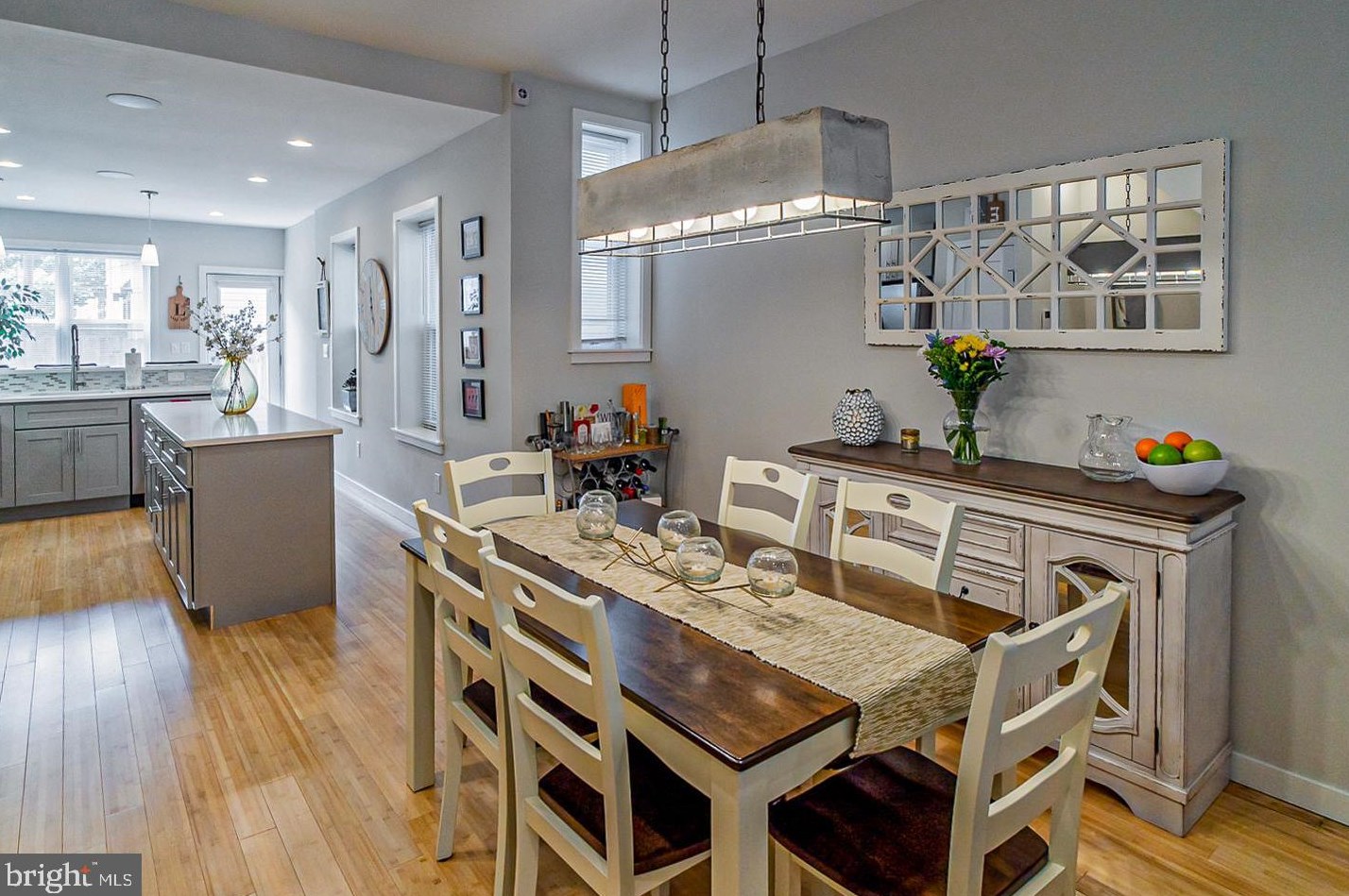 1626 Wharton St, Philadelphia PA  19146-4766 exterior