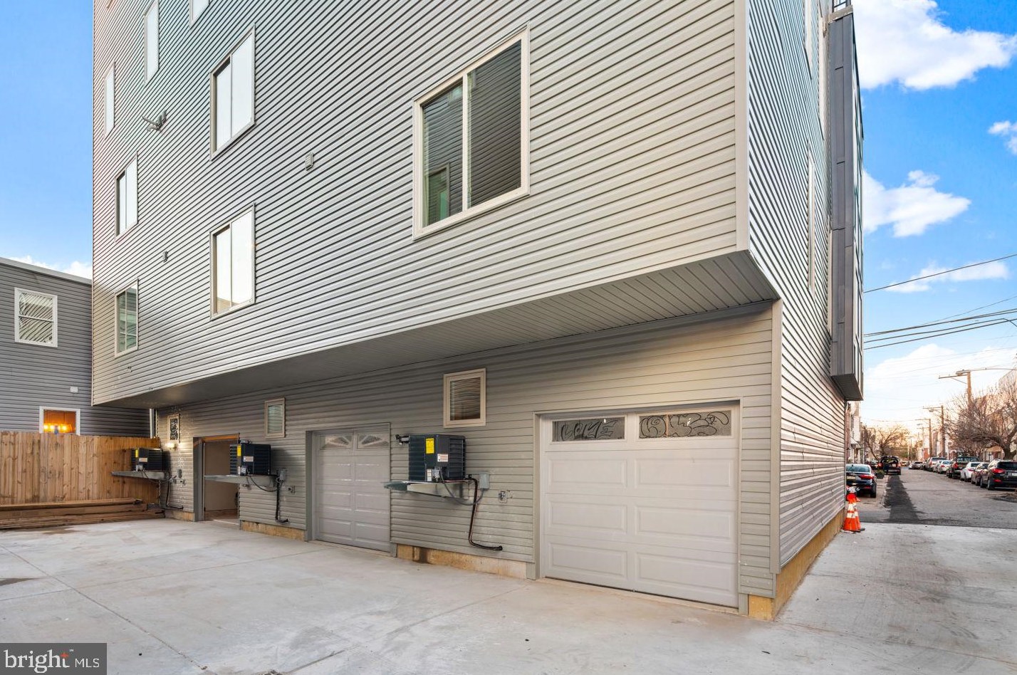 2612 Albert St, Philadelphia PA  19125-3805 exterior