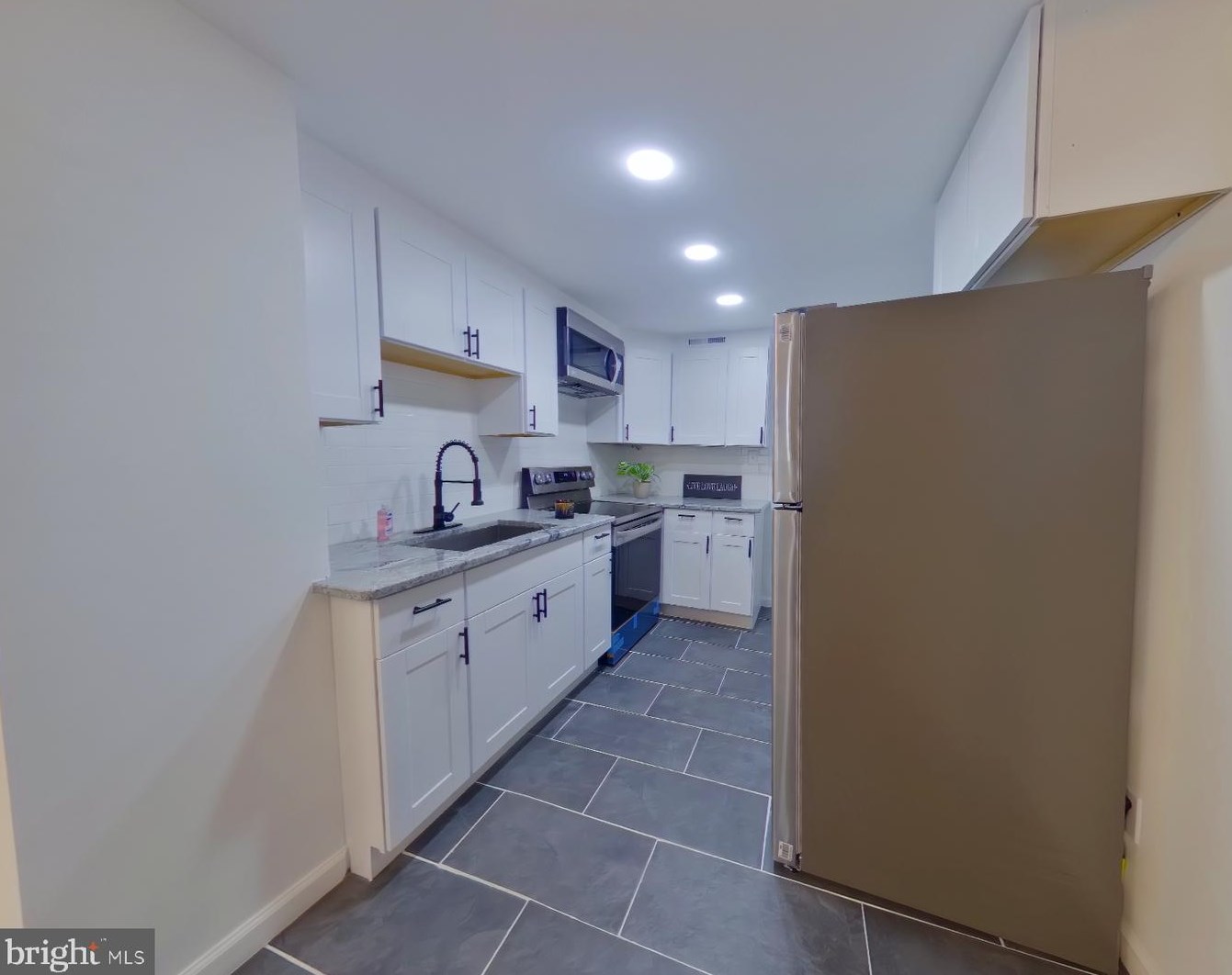 1807 Albert St, Philadelphia PA  19125-1101 exterior