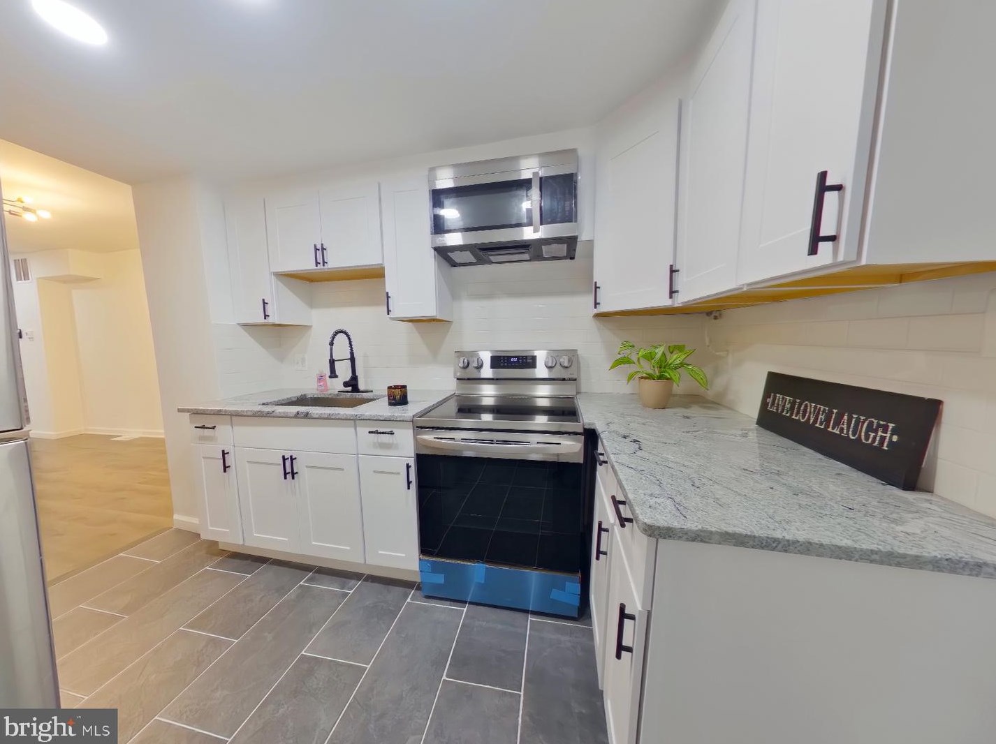 1807 Albert St, Philadelphia PA  19125-1101 exterior