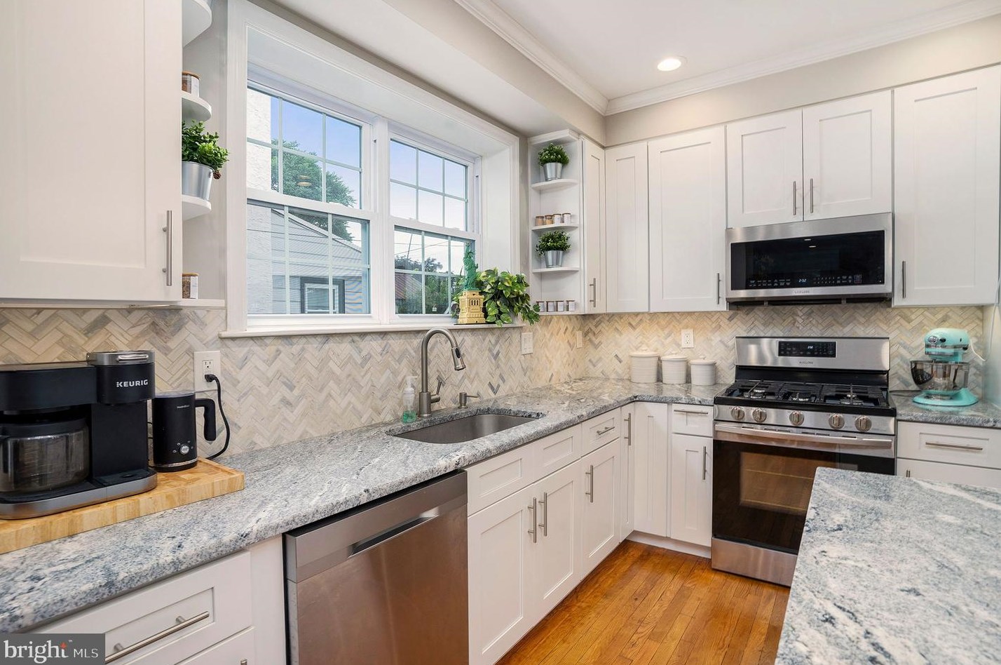 453 Leverington Ave, Philadelphia PA  19128-3315 exterior