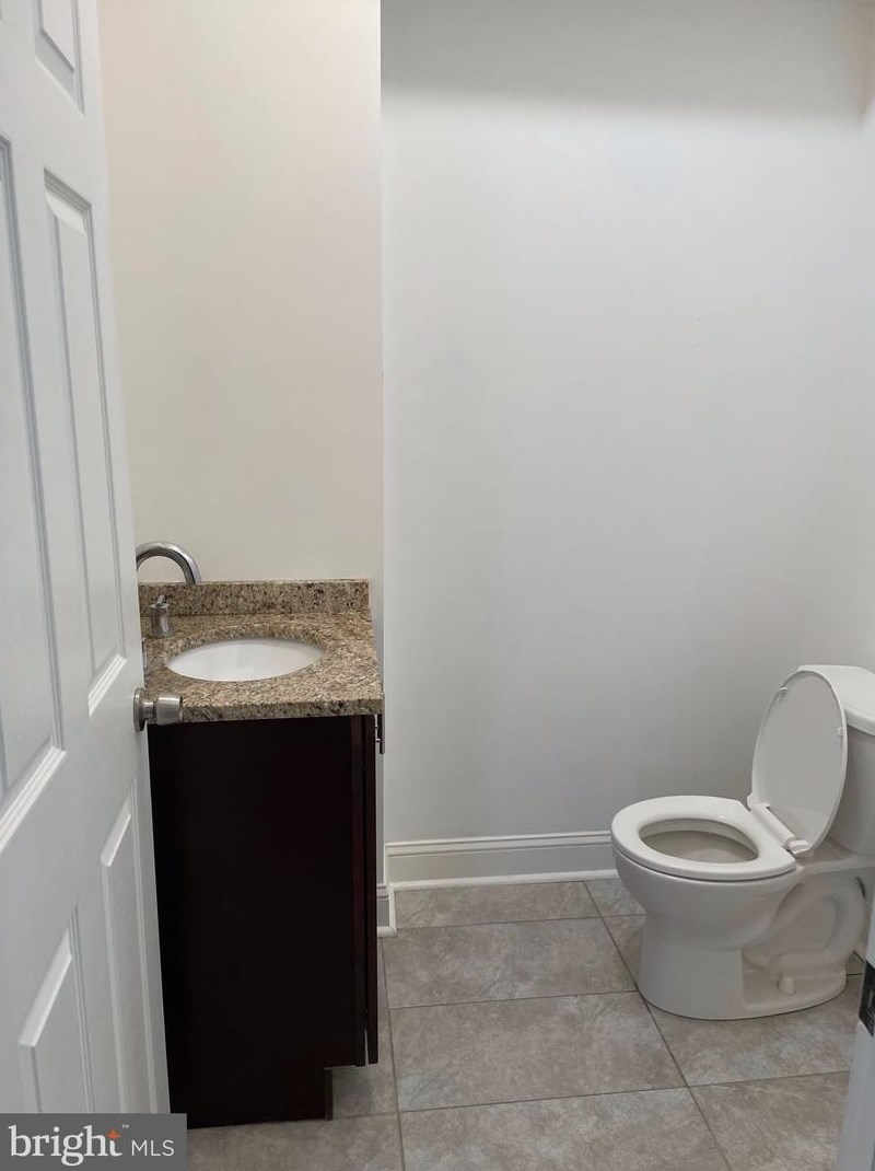 7845 Nixon St, Philadelphia PA  19128-4002 exterior