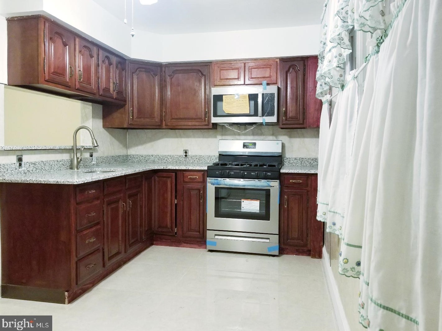 2034 Newkirk St, Philadelphia PA  19145-2420 exterior