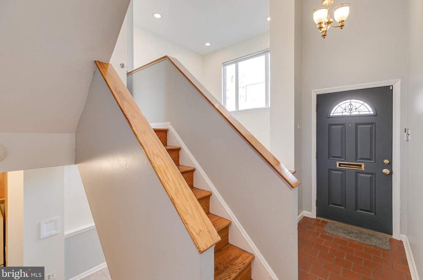 507 5th St, Philadelphia PA  19123-4023 exterior