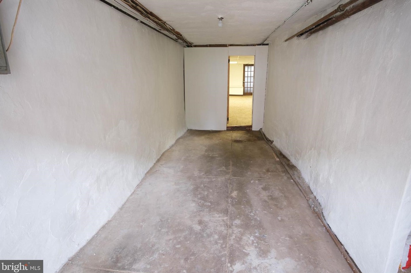 5705 Woodcrest Ave, Philadelphia PA  19131-2224 exterior