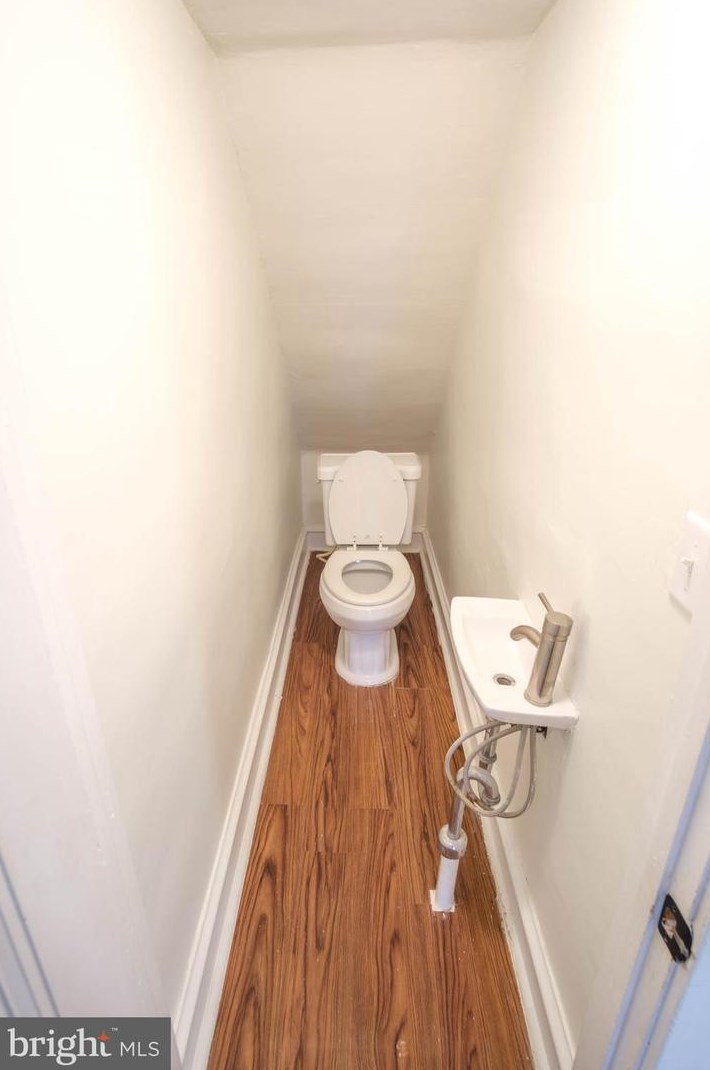 5705 Woodcrest Ave, Philadelphia PA  19131-2224 exterior