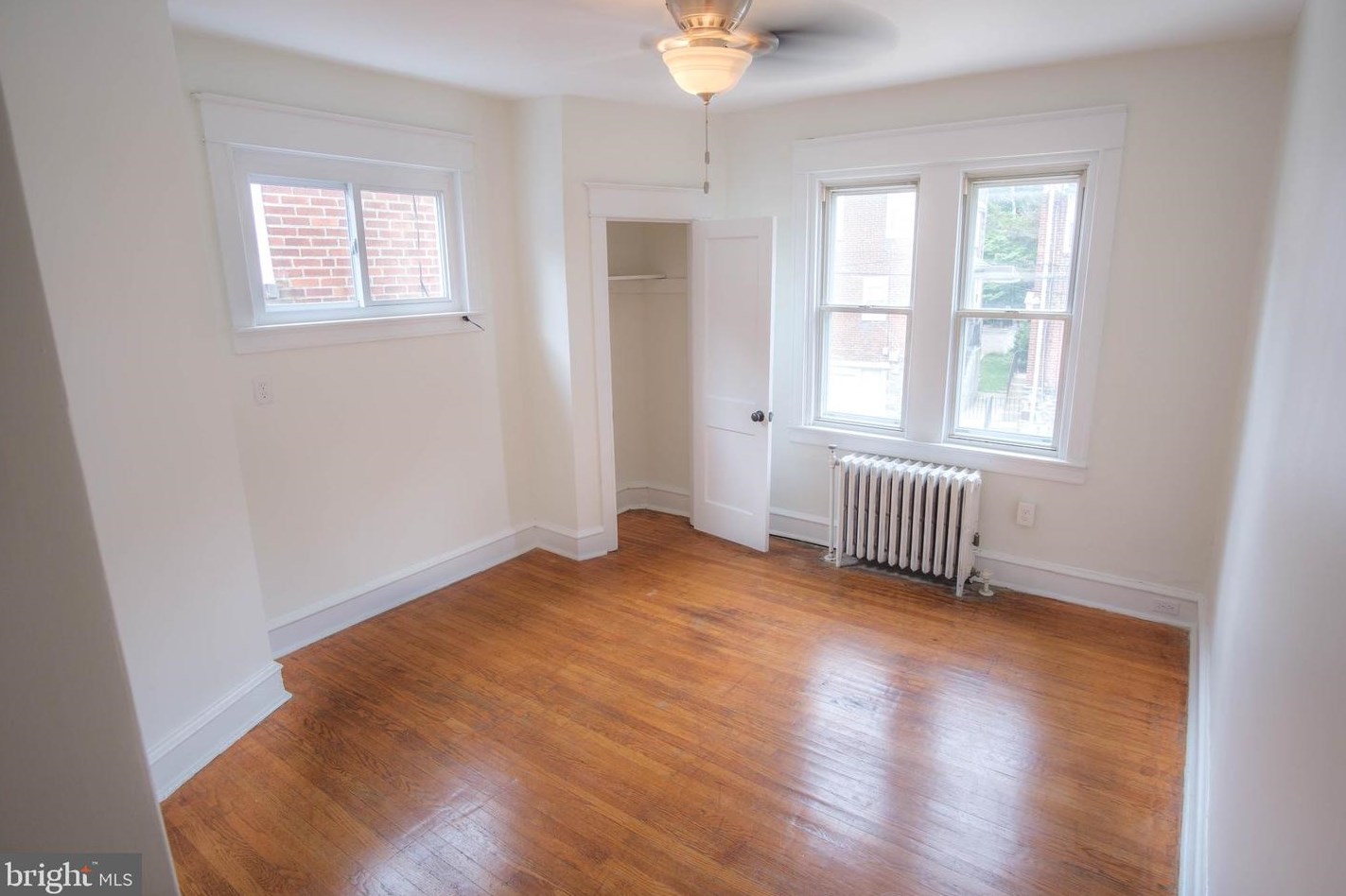 5705 Woodcrest Ave, Philadelphia PA  19131-2224 exterior