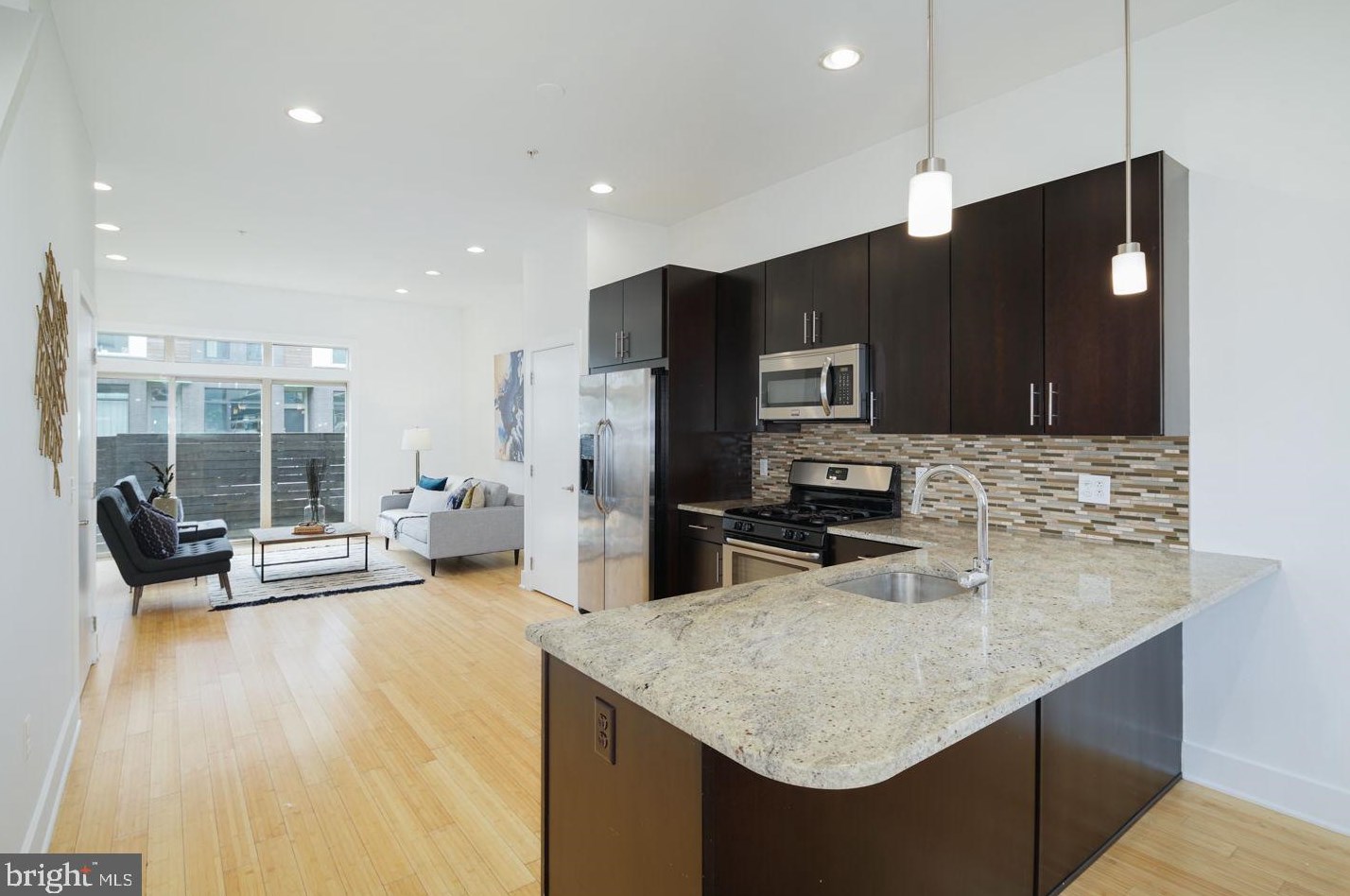 1119 Howard St, Philadelphia PA  19123-1609 exterior