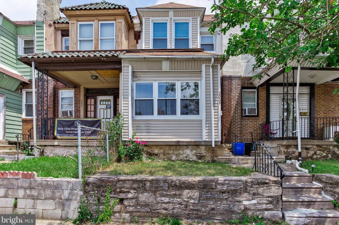 2039 Stenton Ave, Philadelphia PA  19138-3142 exterior