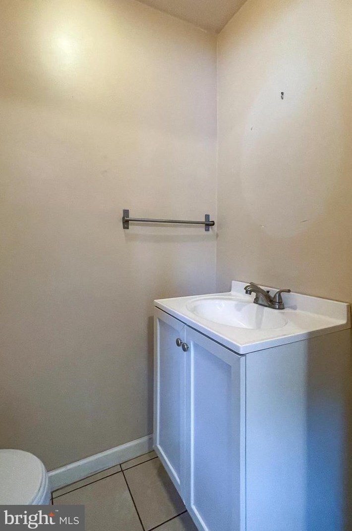 1833 Wolf St, Philadelphia PA  19145-3724 exterior