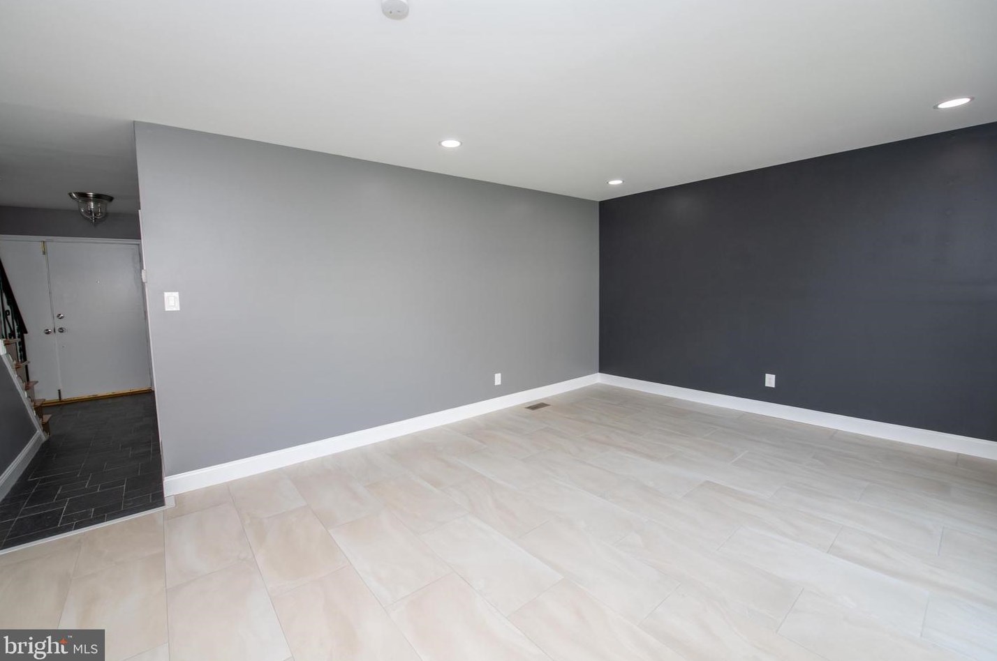 1865 Greymont St, Philadelphia PA  19116-3829 exterior