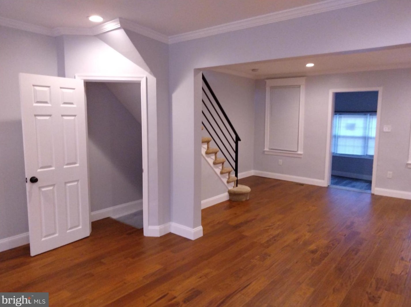 1516 Kinsdale St, Philadelphia PA  19126-2752 exterior