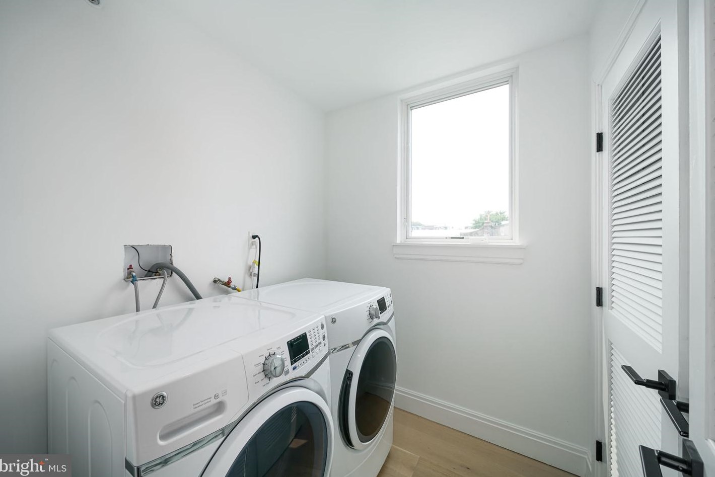 408 Thompson St, Philadelphia PA  19122-3323 exterior