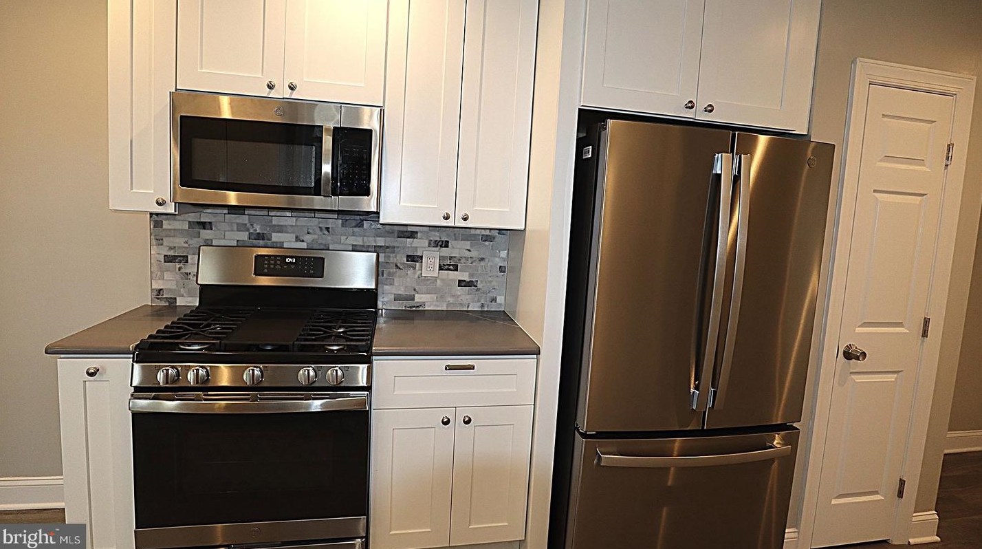 6465 Musgrave St, Philadelphia PA  19119-2332 exterior