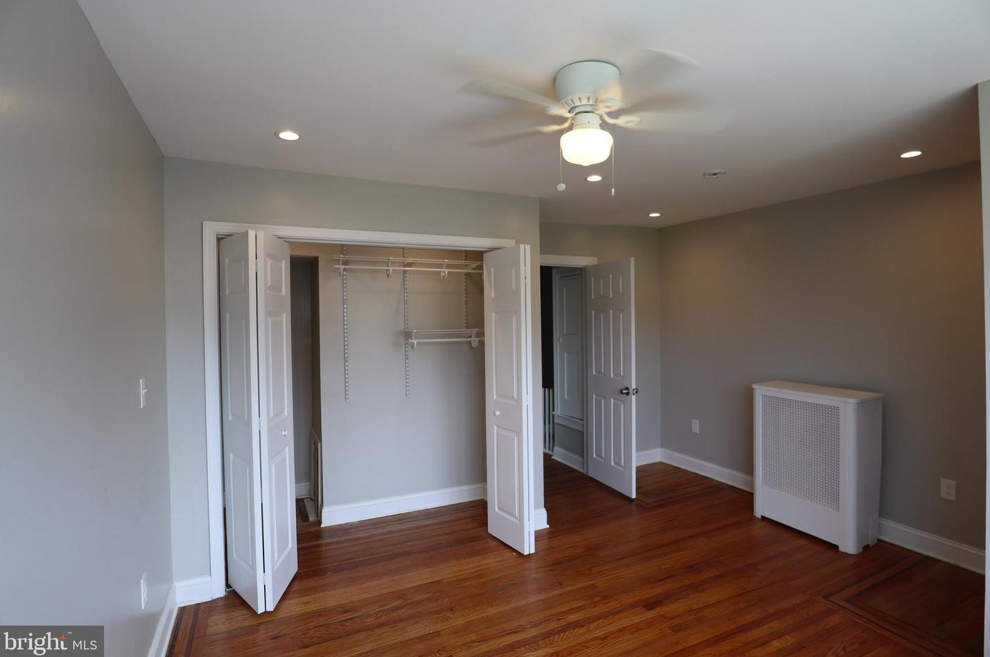 6465 Musgrave St, Philadelphia PA  19119-2332 exterior