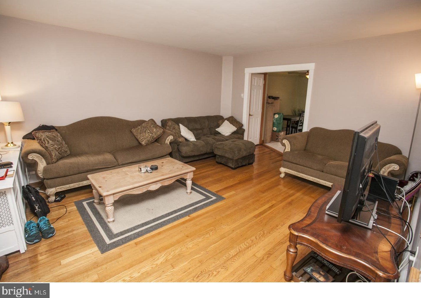 424 Monastery Ave, Philadelphia PA  19128-3433 exterior