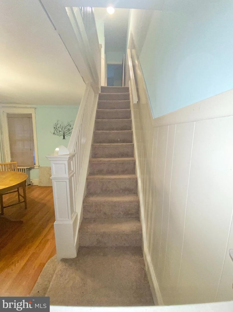 634 Indiana Ave, Philadelphia PA  19134-3021 exterior