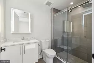 2006 Renaissance Walk, Philadelphia, PA 19145 - Photo 39