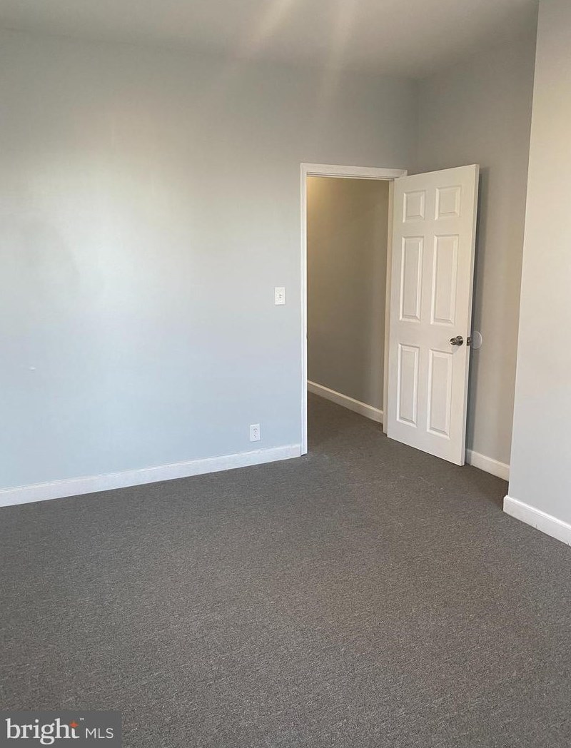 2834 Park Ave, Philadelphia PA 19140-3718 exterior