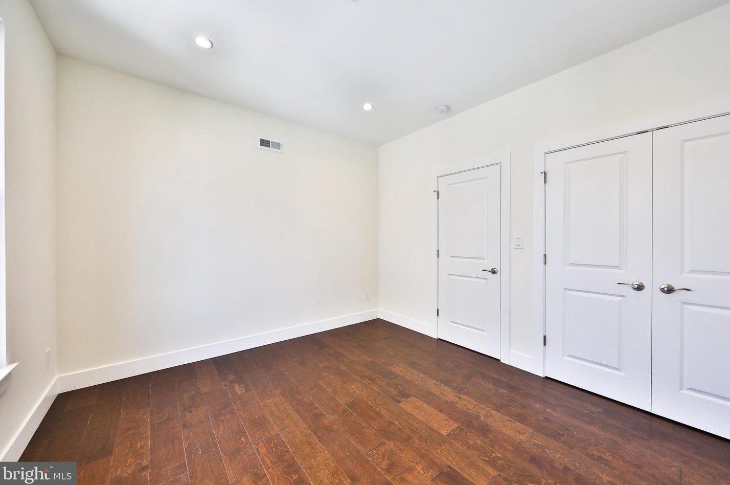 1621 Cadwallader St, Philadelphia PA  19122-3013 exterior