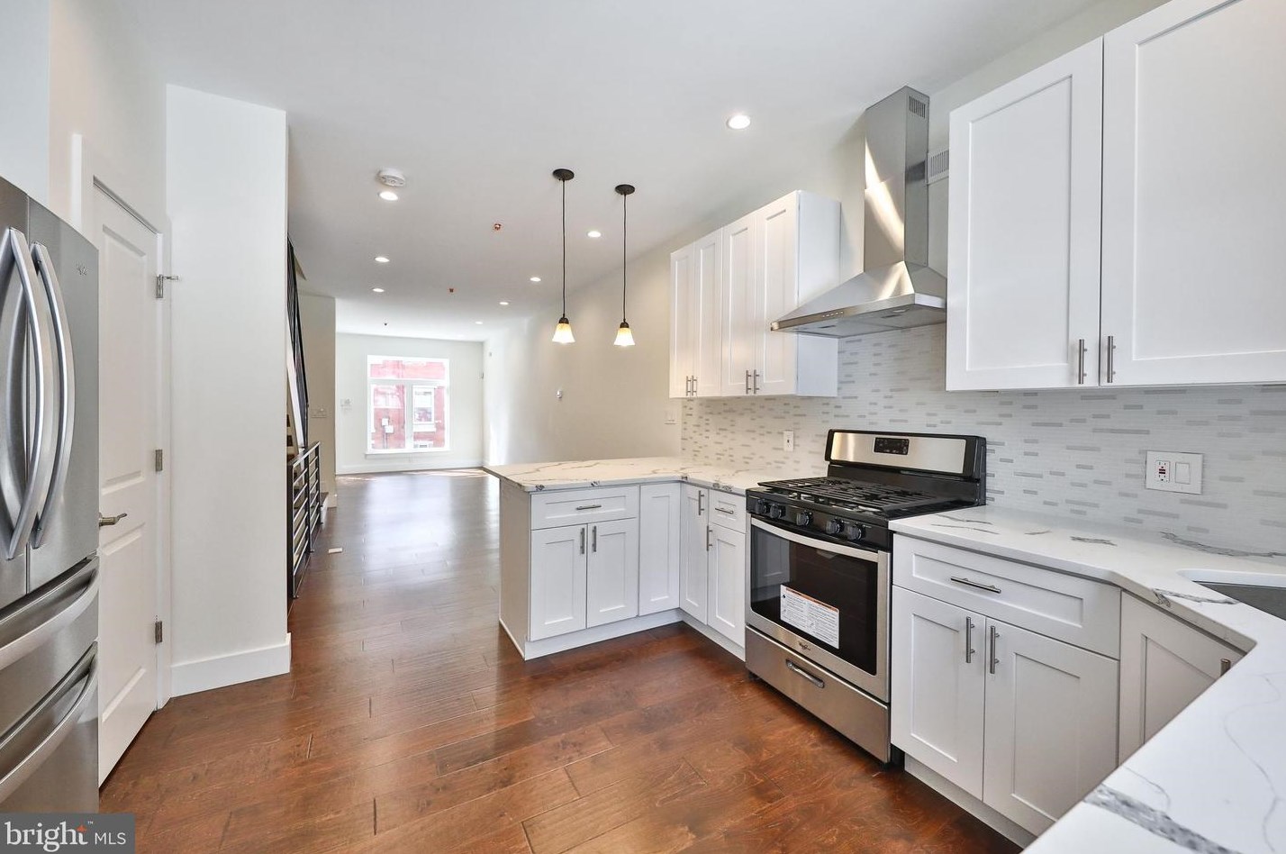 1621 Cadwallader St, Philadelphia PA  19122-3013 exterior
