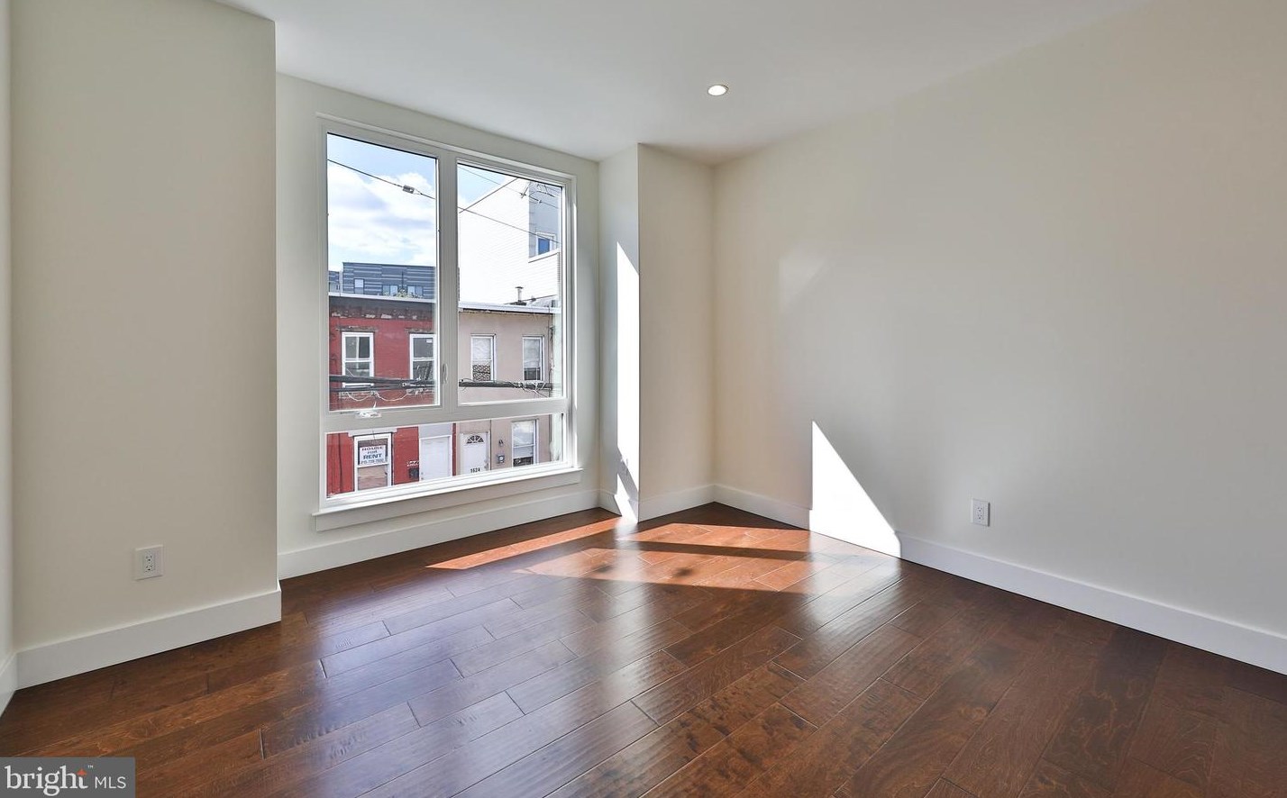 1621 Cadwallader St, Philadelphia PA  19122-3013 exterior