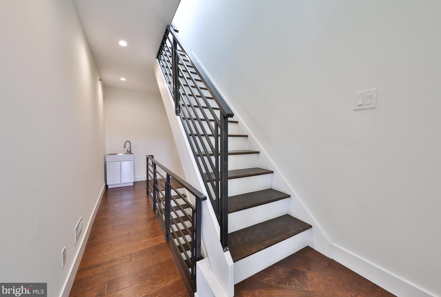 1621 Cadwallader St, Philadelphia PA  19122-3013 exterior