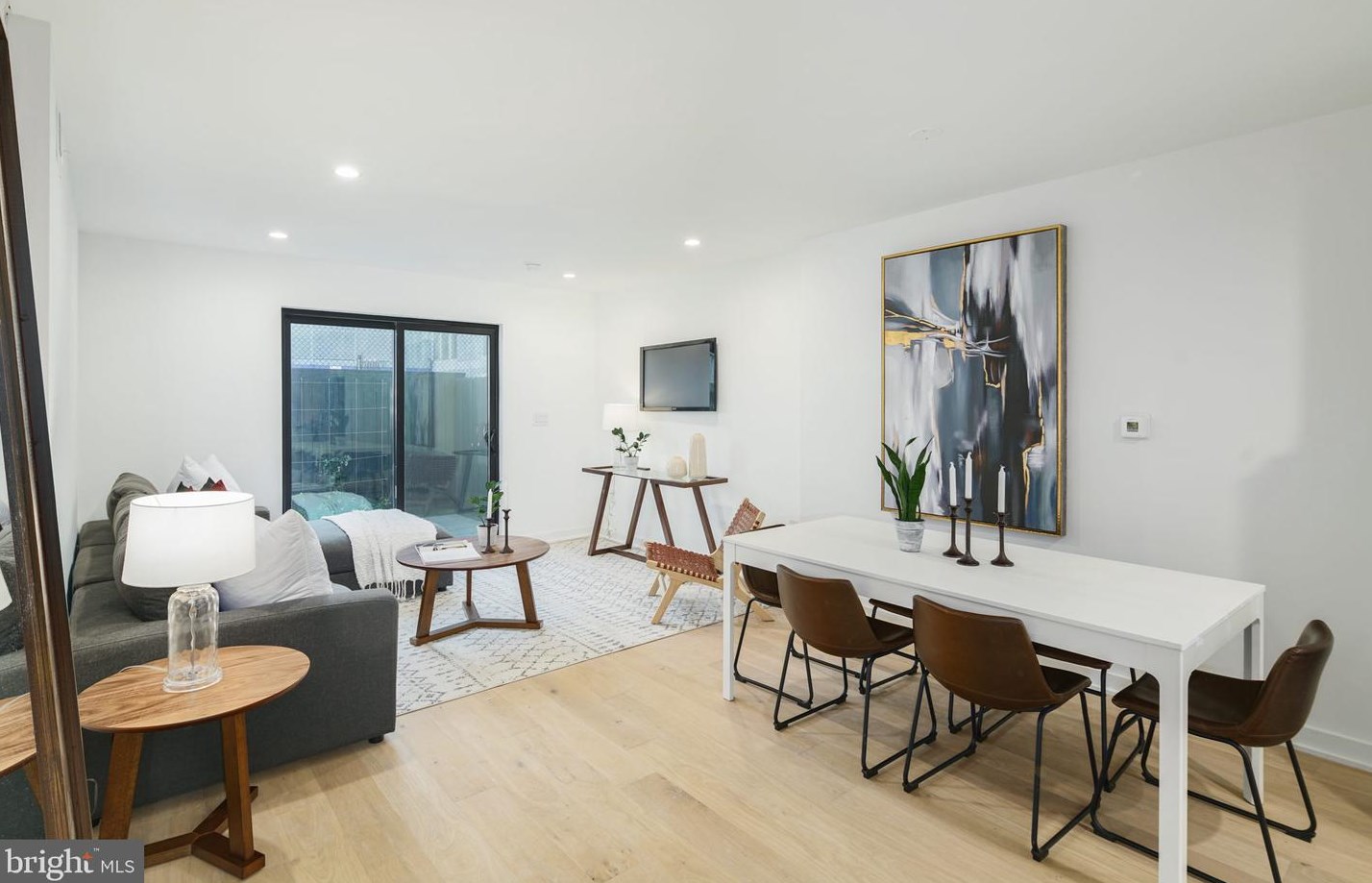 826 Mcclellan St, Philadelphia PA  19148-1628 exterior