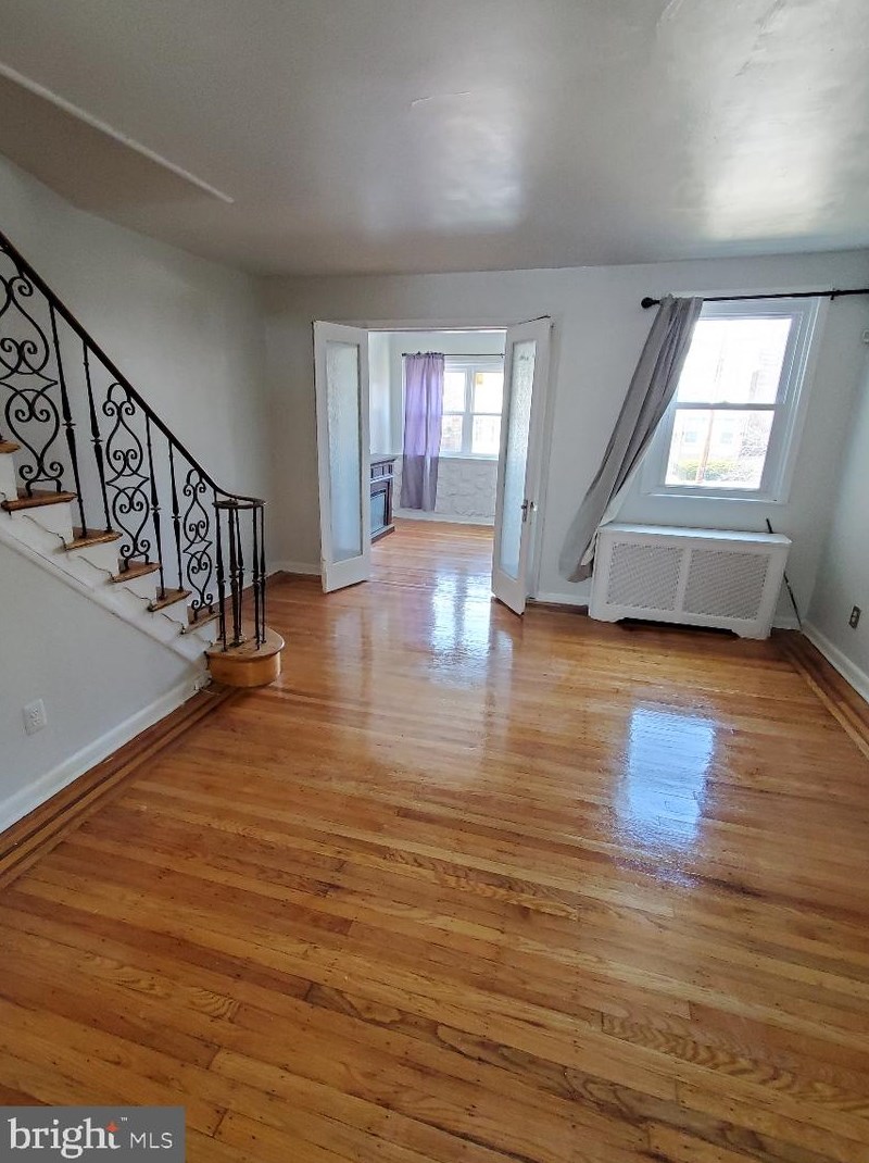 1015 67th St, Philadelphia PA 19151-3002 exterior